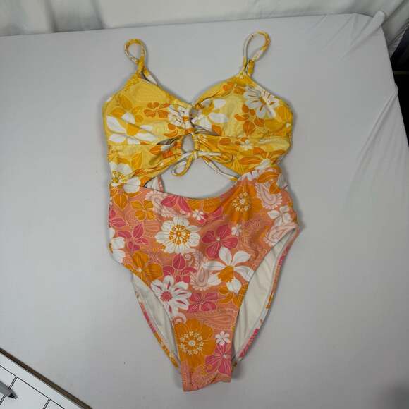 Blue C Other - Blue C Floral Cutout One-Piece Swimsuit Size M
